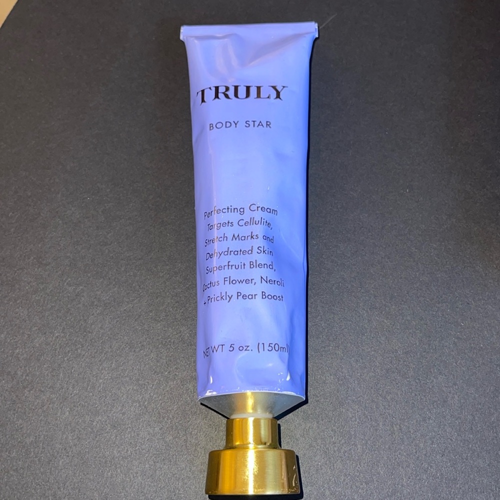 NWOB Truly Body Star Lotion. 5 Oz.